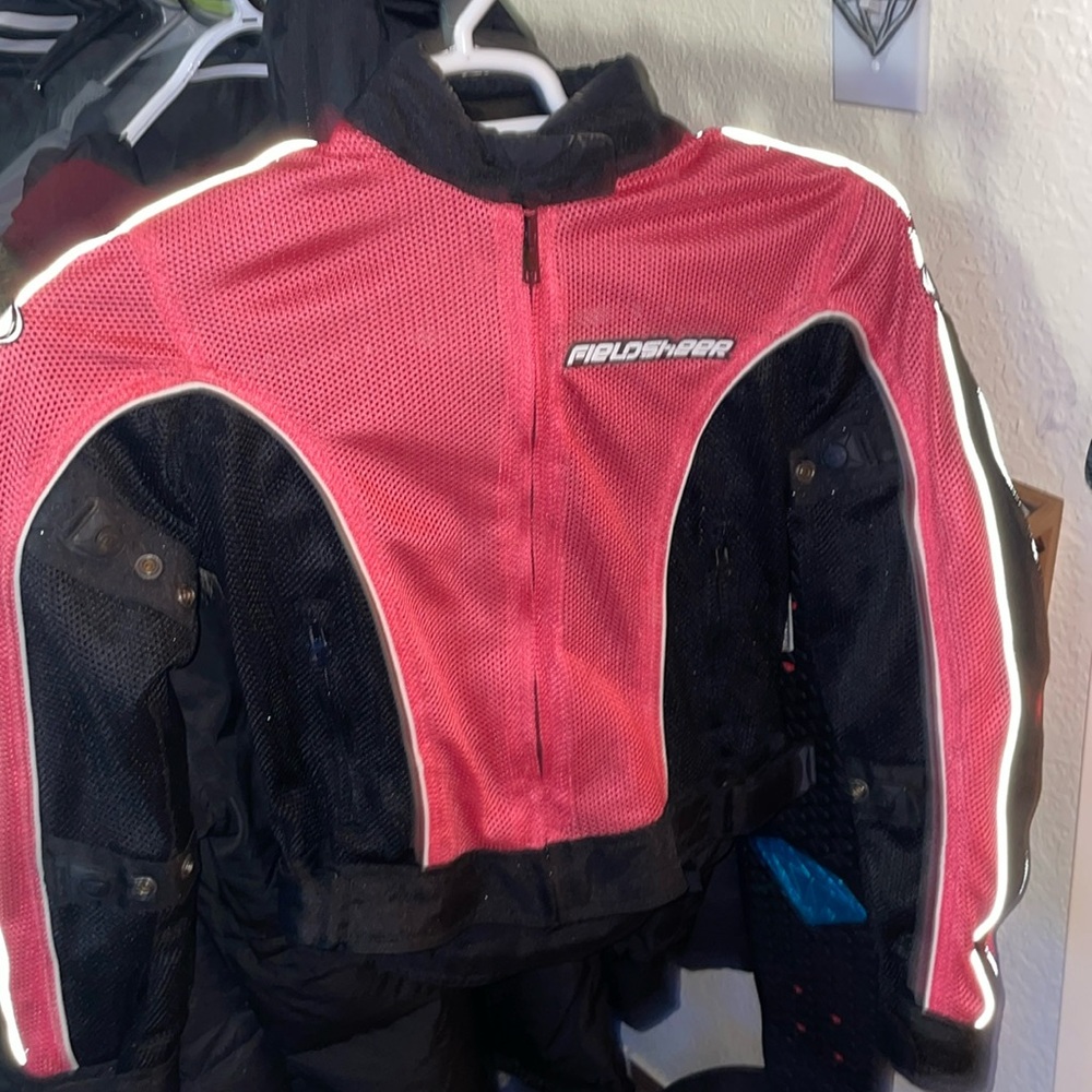 Field Sheer woman’s motorcycle riding jacket with protective casing